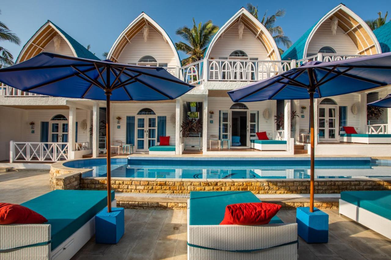Santorini Beach Resort Gili Trawangan Esterno foto