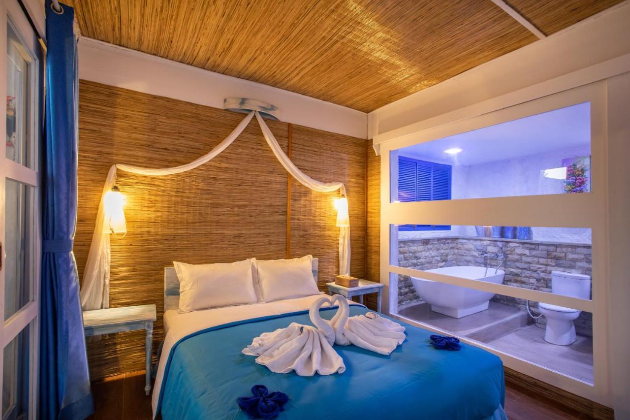 Santorini Beach Resort Gili Trawangan Esterno foto