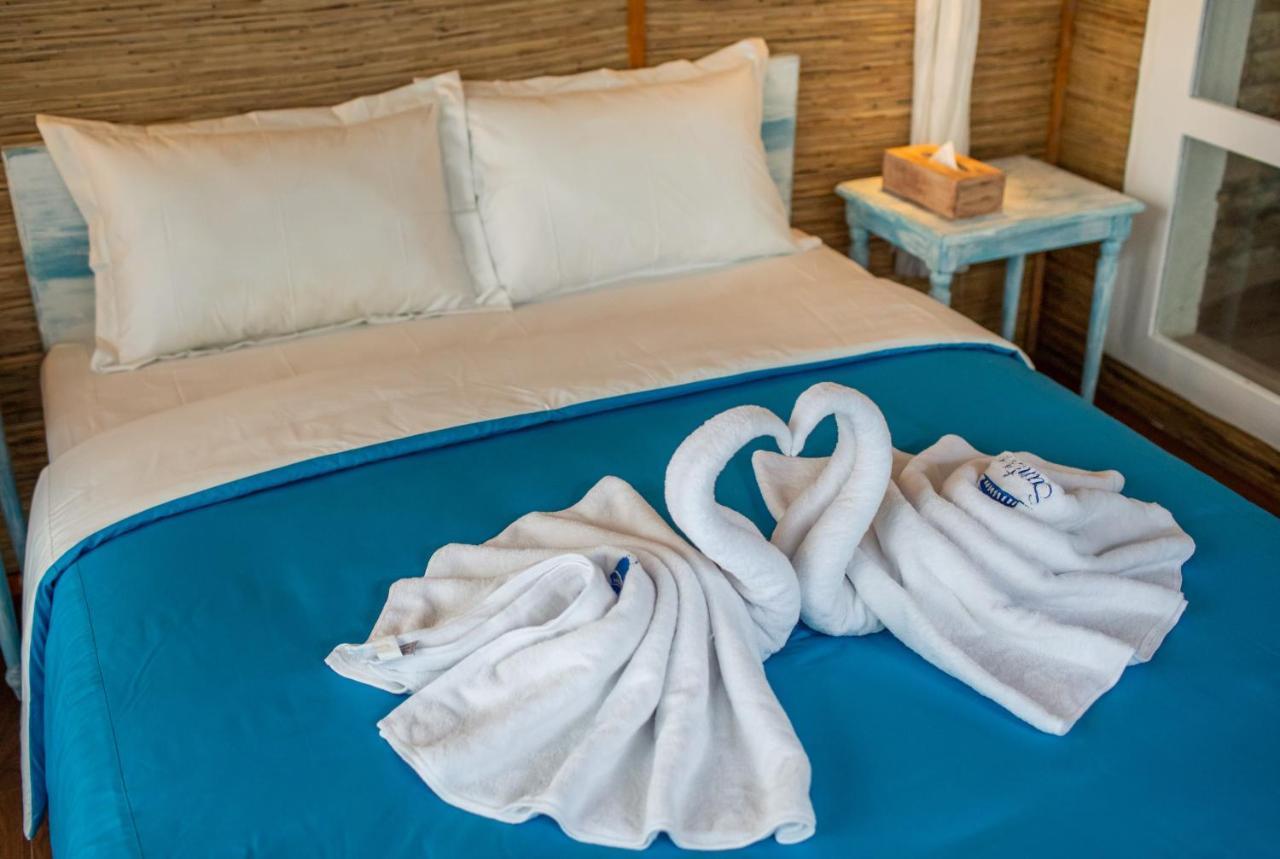Santorini Beach Resort Gili Trawangan Esterno foto
